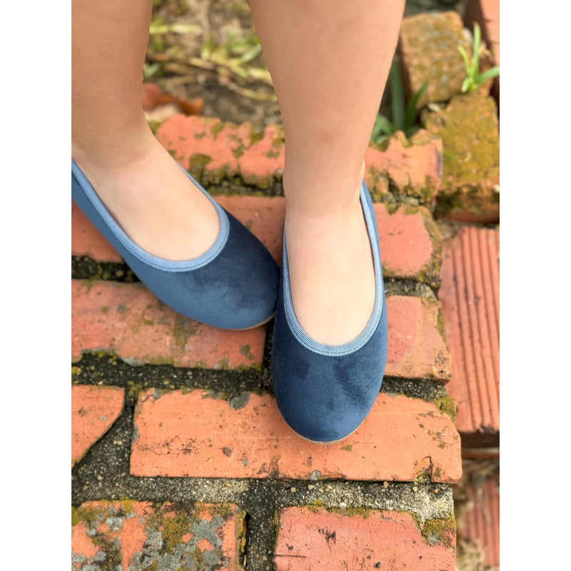 Flat- French Blue Velvet
