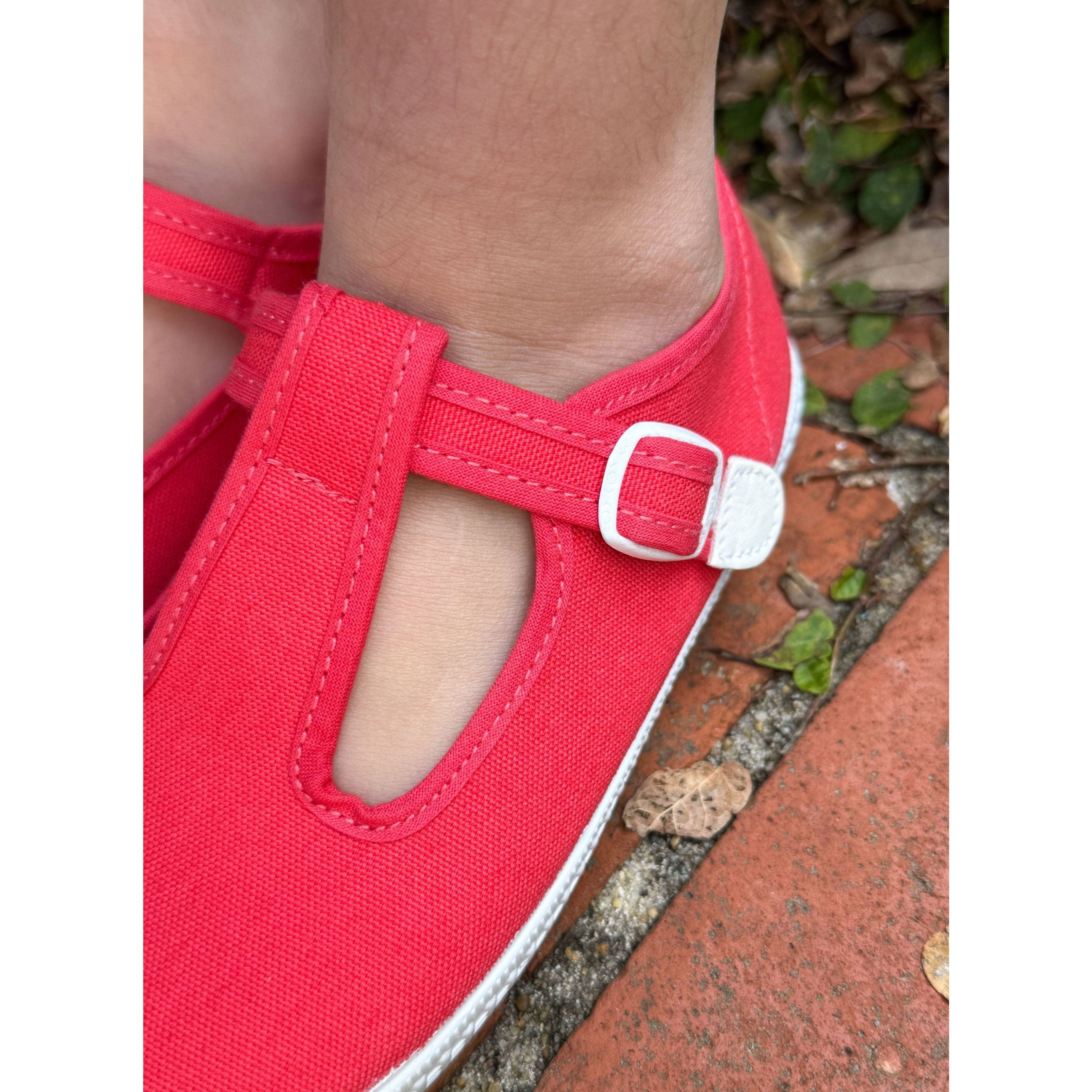 Canvas T-Strap in Coral