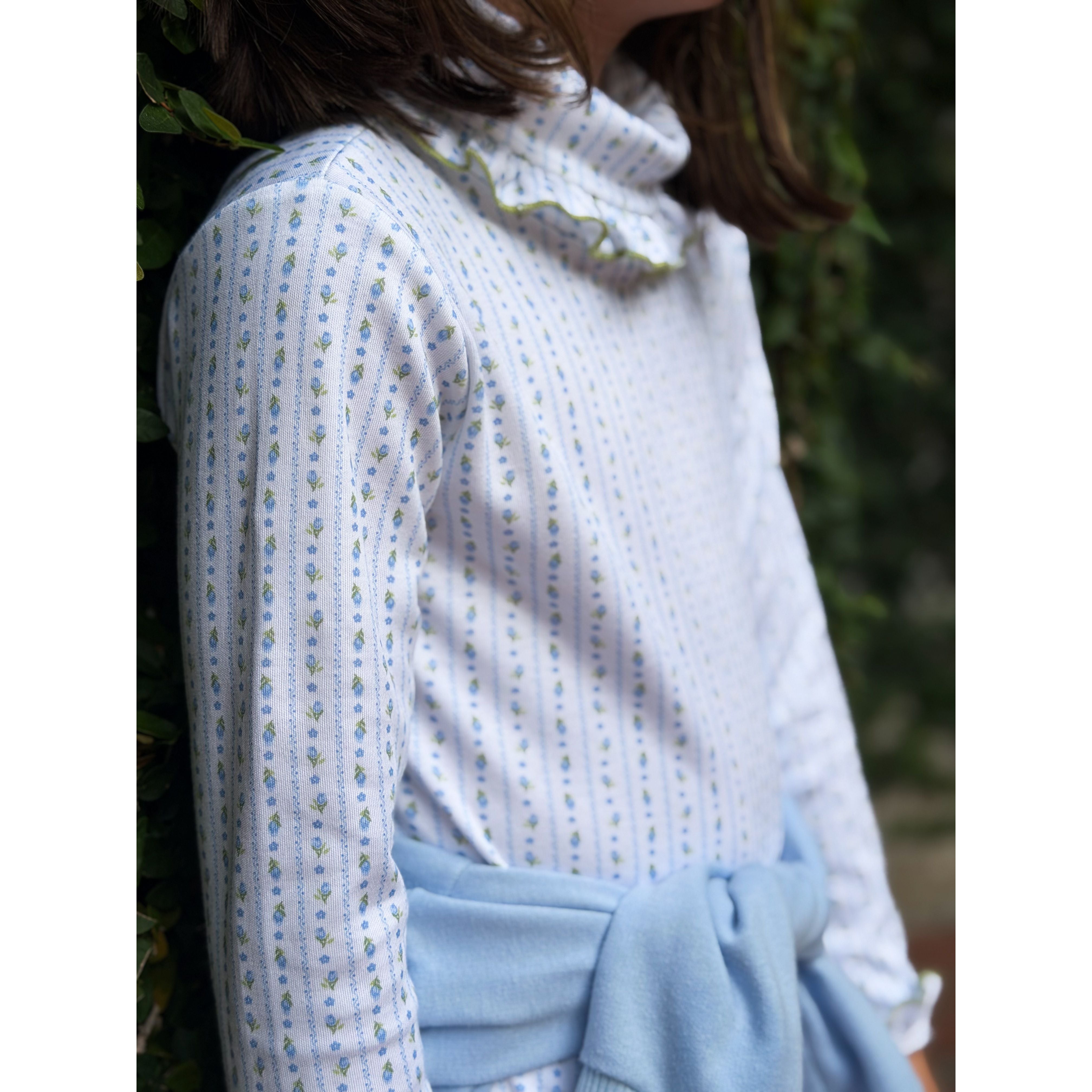 Turtleneck in Blue Posy