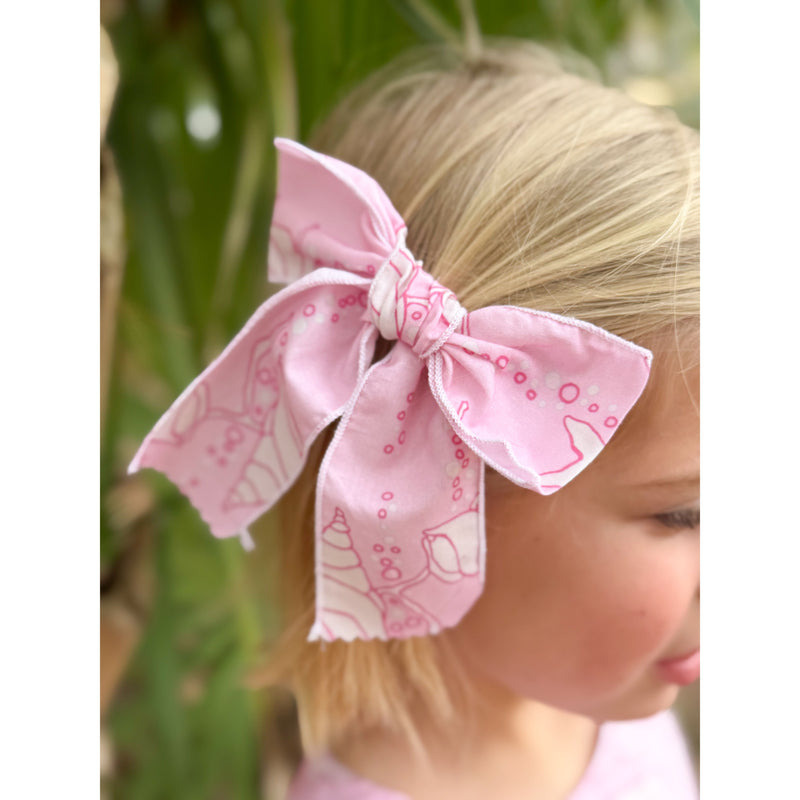 Bow in Pink Shell