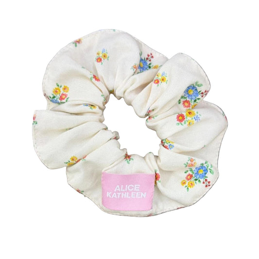 Scrunchie in Flower Garden